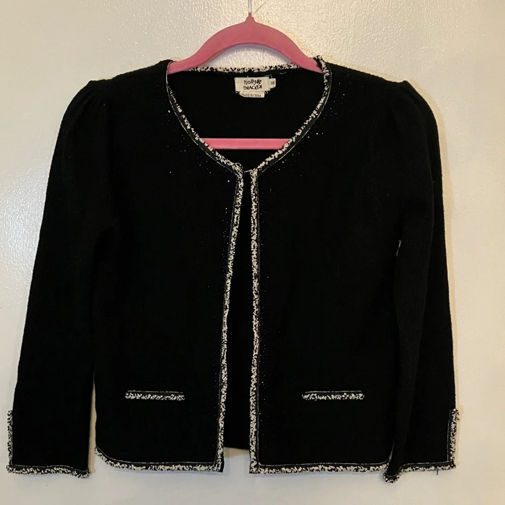 Molly Bracken Elegant Black and Cream Knit - Picture 1 of 11